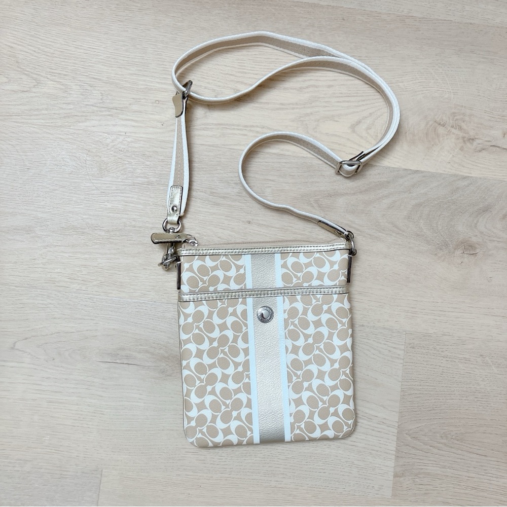 Coach Vintage Signature Crossbody Bag - Gold & White
